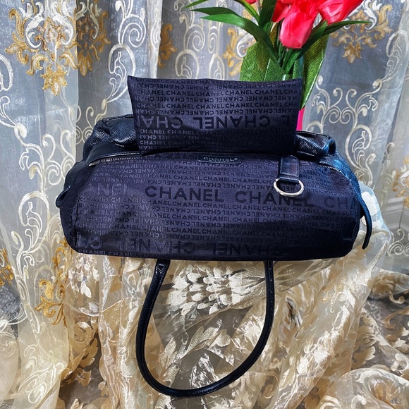 AUTH CHANEL VTG EUC Rare Quilt Bowler Shoulder Bag - Picture 6 of 16
